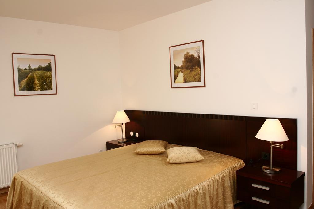Apartmani Marbis Koprivnica Phòng bức ảnh
